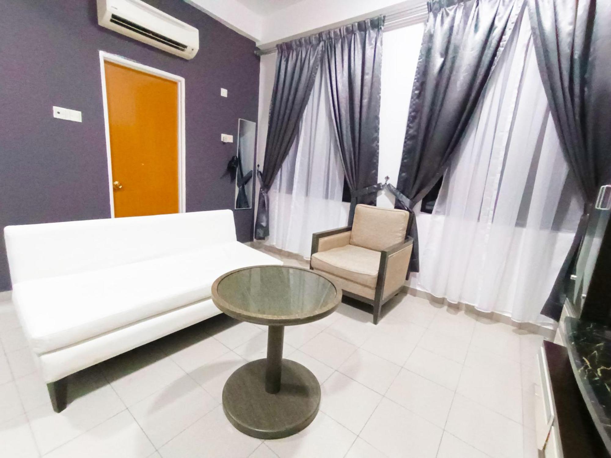 קוטה בארו Salaam Suites Hotel מראה חיצוני תמונה